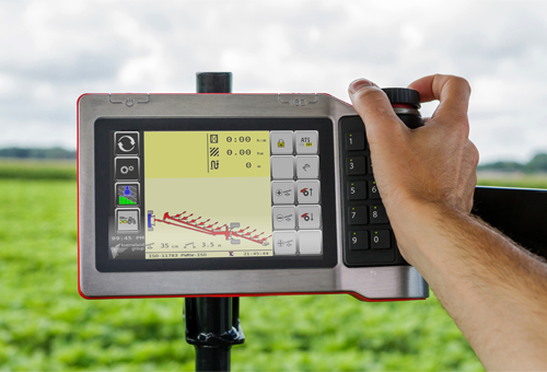 TellusGO_field_plough_closeup